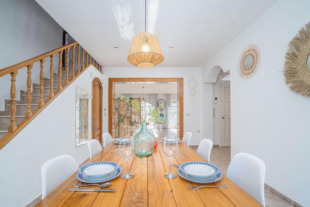 Sm21-Gran Casa De Vacaciones En La Playa, 4 Habitaciones, Climatizada, Piscina, Barbacoa Y Wifi 艾姆布里亚布拉瓦 外观 照片