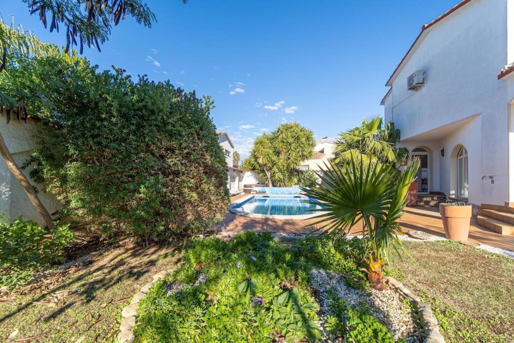 Sm21-Gran Casa De Vacaciones En La Playa, 4 Habitaciones, Climatizada, Piscina, Barbacoa Y Wifi 艾姆布里亚布拉瓦 外观 照片