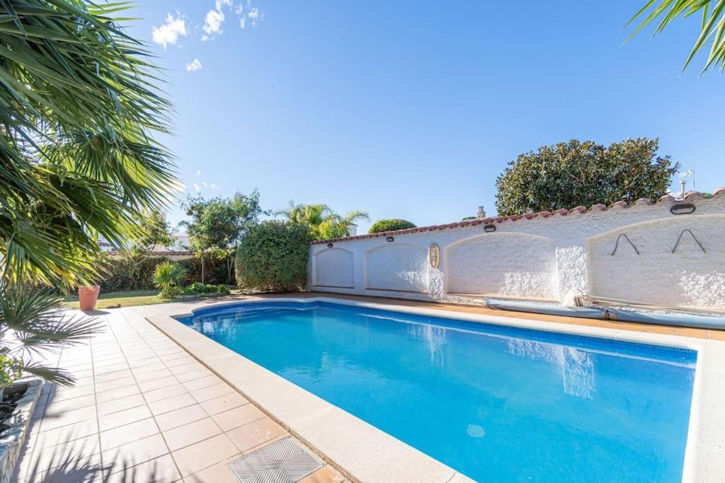 Sm21-Gran Casa De Vacaciones En La Playa, 4 Habitaciones, Climatizada, Piscina, Barbacoa Y Wifi 艾姆布里亚布拉瓦 外观 照片