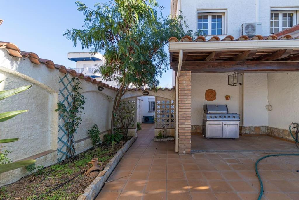 Sm21-Gran Casa De Vacaciones En La Playa, 4 Habitaciones, Climatizada, Piscina, Barbacoa Y Wifi 艾姆布里亚布拉瓦 外观 照片